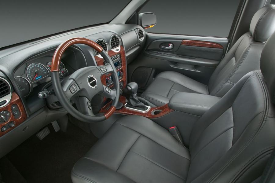  GMC Envoy XL Denali 2005 года  (фото 7 из 22)